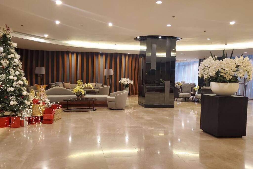 Shore 2 1Br Suite With Balcony Within Mall Of Asia Complex Pasay Exterior photo